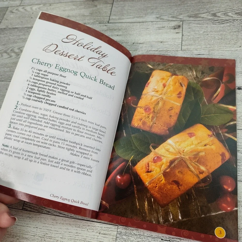 Holiday Desserts Cookbook Booklet 2005‎ Vintage Y2K Baking Treats Recipes